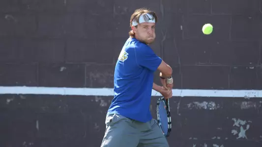 Four Jackrabbits Reach Singles Finals