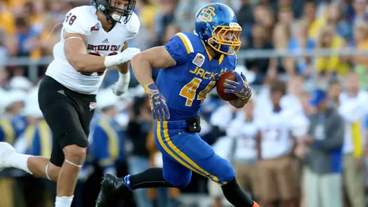 Jackrabbits cruise past Thunderbirds