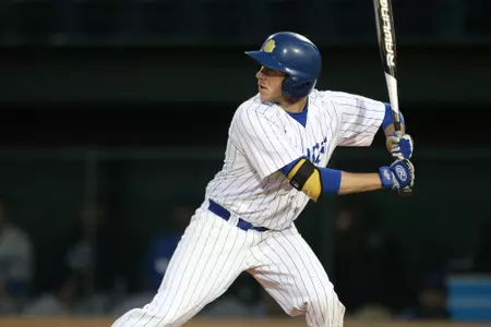 Johnson leads Jackrabbits past UND Image