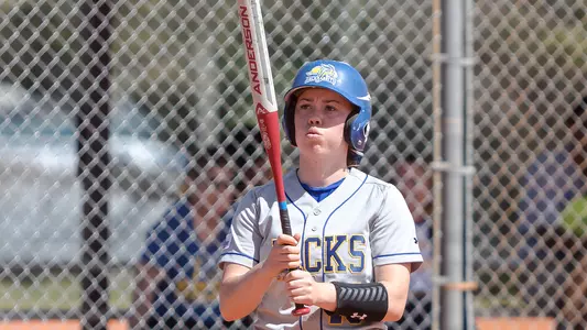 Softball Splits Doubleheader at North Dakota Image