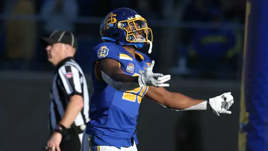 BROOKINGS, SD - OCTOBER 26: xxxxxxx (Photo by Dave Eggen/Inertia)