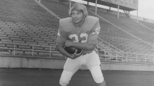 Les Tuma Hall of Fame Action