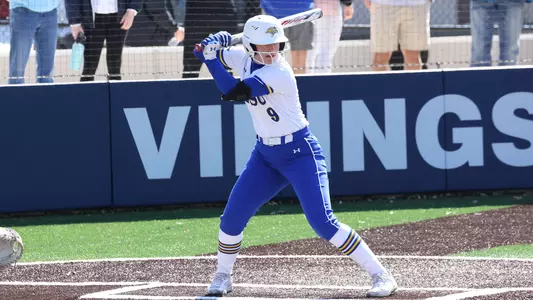 Brooke Dumont 040823