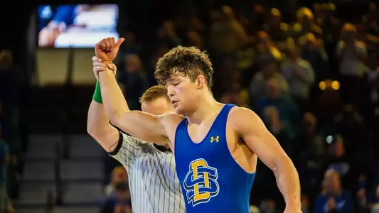 Cade DeVos vs. Minnesota, Hand raised