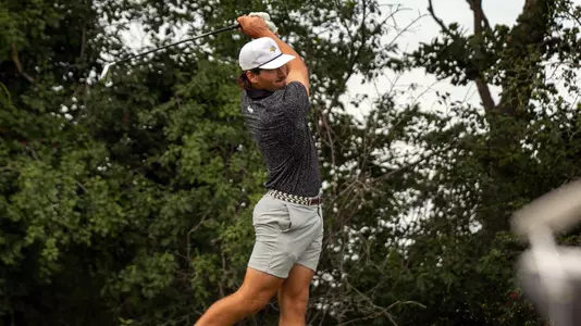 Mason Eaton teeing off