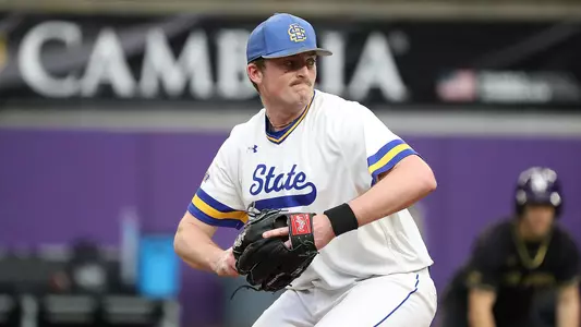 South Dakota State right-handed pitcher Drew McDowell gets ready to throw a pitch home in action March 6, 2026, against Northwestern in action at the Cambria Classic played at U.S. Bank Stadium in Minneapolis, Minnesota.