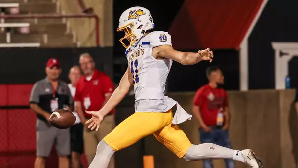 South Dakota State punter Max Pelham prepares to kick the ball away during action at Youngstown State during the 2025 season.