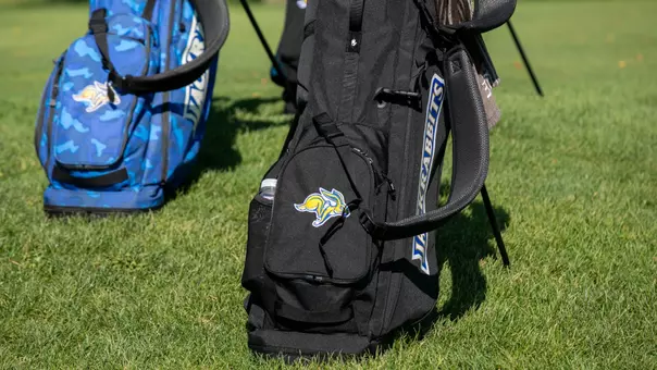 Golf bag with a SDSU Jackrabbits logo