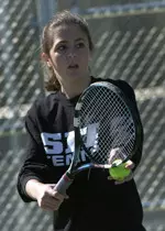 Junior Laura Harrison