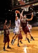 Junior forward Nick Shaw tied for the team lead with eight rebounds against Texas-San Antonio