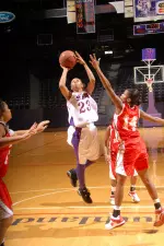 Senior Nikki Carr