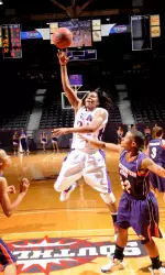 Ladyjacks make final preparations for the 2009 State Farm SLC Championships.