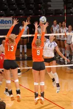 Kelsey Owens had a match-high 13 kills in Friday's loss to Southern Illinois.