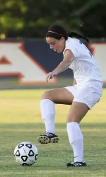 Laura Sadler assisted on Kim Kimmel's game-winning goal against Texas State Friday