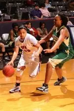 Courtney Conwright scores a team-19 points in win over Southeastern Louisiana.