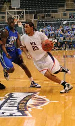 Jordan Glynn scored 11 points in SFA's win over A&M-Corpus Christi on Thursday