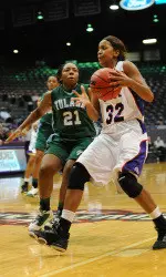 Jordan Ford scored 21 and had 12 rebounds in win over UTA.