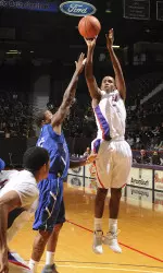 Antonio Bostic had a game-high 18 points in SFA's 53-35 win at UTEP on Saturday.