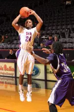 Darius Gardner had eight points, inclduing two three-pointers, in Sunday's loss to FIU.