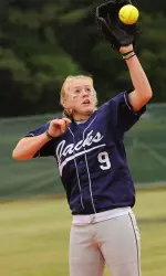 Lauren Luetge hit a bases-loaded triple in the sixth inning Wednesday to lead SFA to a 3-1 win over Sam Houston State