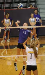 Leslie Jackson had 11 kills in Saturday's win over UAB.