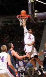 Taylor Smith had 10 points and five rebounds in SFA's loss at UTA on Saturday.