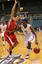Antonio Bostic led all scorers with 23 points vs FIU.
