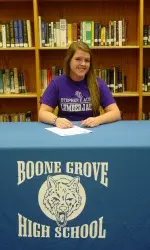 SFA head coach Amber Lemke announced the signing of Paige Kraushaar on Monday.