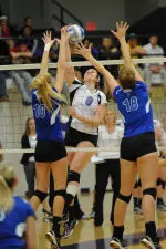 Sabrina Burns had 11 kills and three blocks in SFA's sweep of TAMUCC.