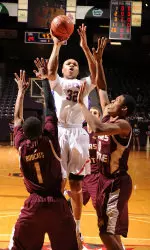 Taylor Smith led SFA with 15 points and nine rebounds vs UTA.