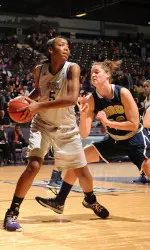 Sophomore center Porsha Roberts scored a career-high 32 points in SFA's 2OT win over SLU Saturday.