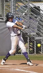 Junior Elizabeth Arana went 2-for-4 with 2 RBI in SFA's 5-3 win on Friday.