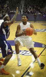 Desmond Haymon drives to the bucket for the game-winning layup vs Northwestern State on March 2, 2013.