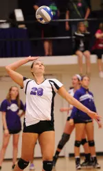 Sophomore Tori Bates