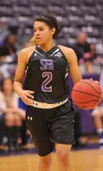 Sophomore Taylor Ross