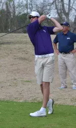Baxter Ward set a career-best with a 5-under 67 in round two