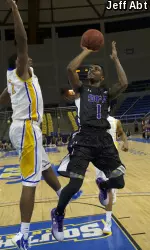 Junior Demetrious Floyd scored 13 points in SFA's win over McNeese State.