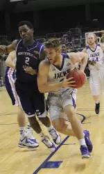 Reigning Southland Conference Player of the Year Thomas Walkup returns for the Lumberjacks in 2015-16.