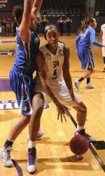 Porsha Roberts ranks second in the NCAA with a 63.0 field goal percentage this season