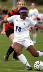 Jasmine White scored her first goal of the spring on Saturday afternoon against SMU (photo: Randy Owens)