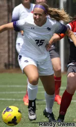 Sophomore midfielder Chloe Fowler