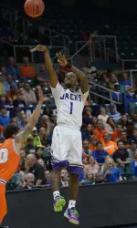 Demetrious Floyd connects on one of his six three-pointers on Friday night.