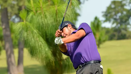 Angelo_Leyvani_Posed_Action3