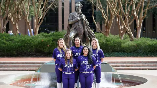 Softball_2019Seniors