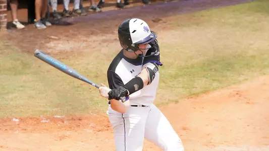 Mackenzie_Bennett_at_NorthwesternState2019_SLCTourney