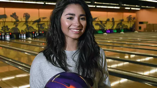 Tommie_White_Bowling_Signing