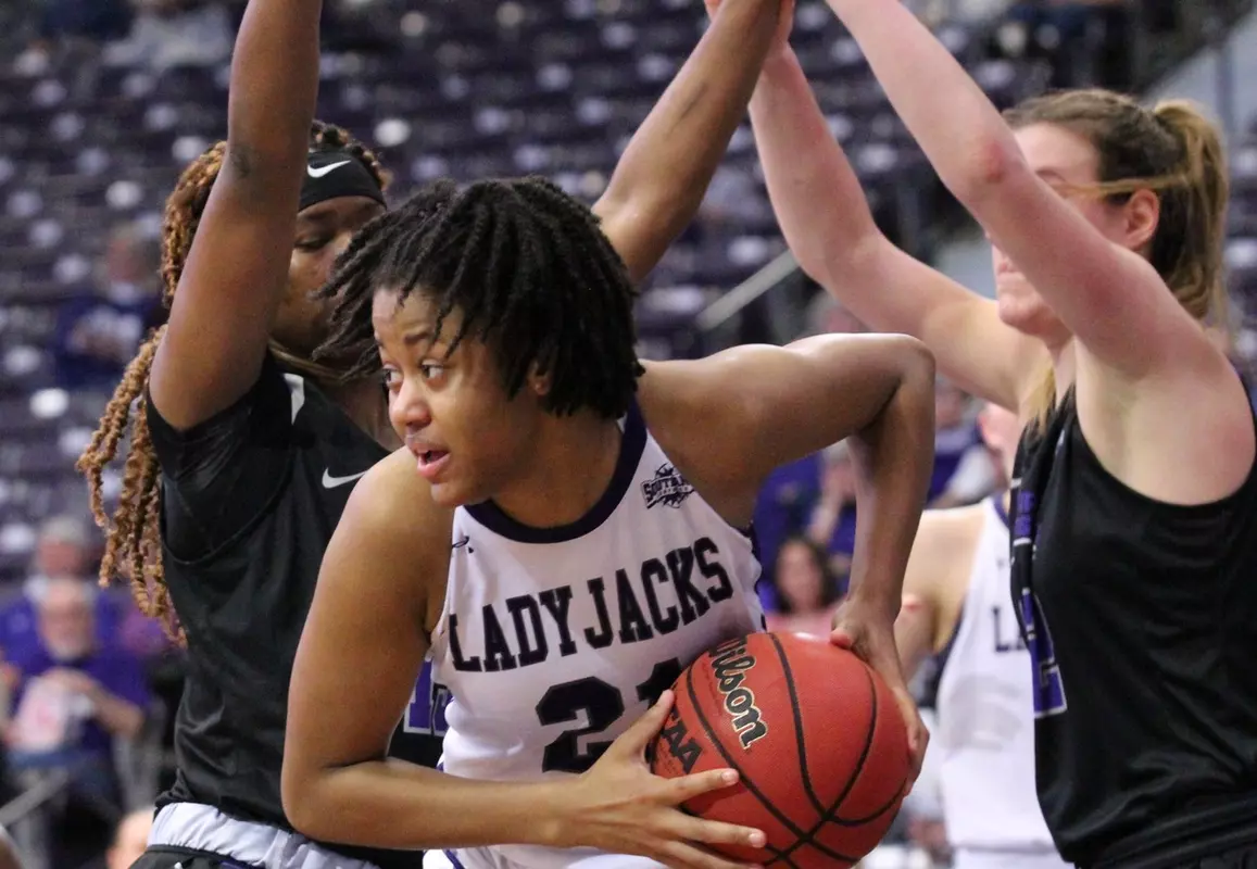 Aiyana Johnson - UCA