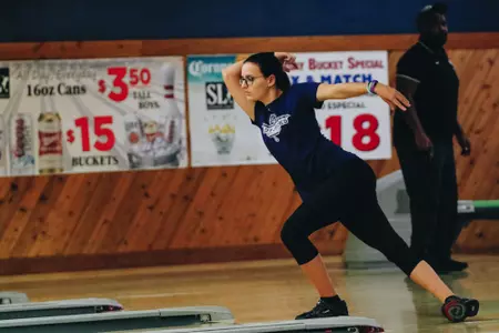 BOWLING