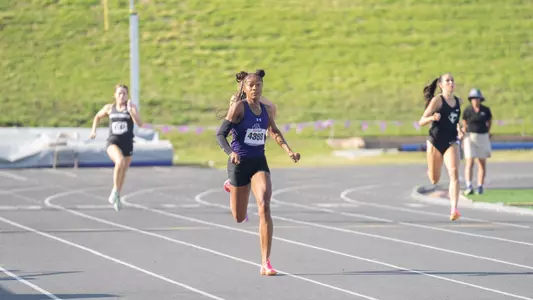 Nissi Kabongo runs
