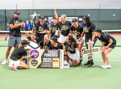 tennis wins slc conference tournament